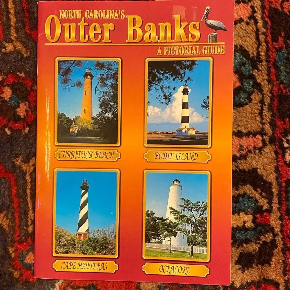 North Carolina's Outer Banks: A Pictorial Guide by Bill Gaertner